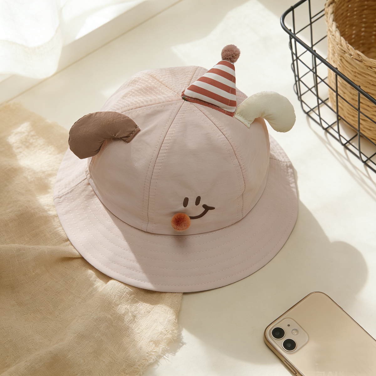 Simpatica maschera ricamata a  - Fishing Hat recensione e prezzo